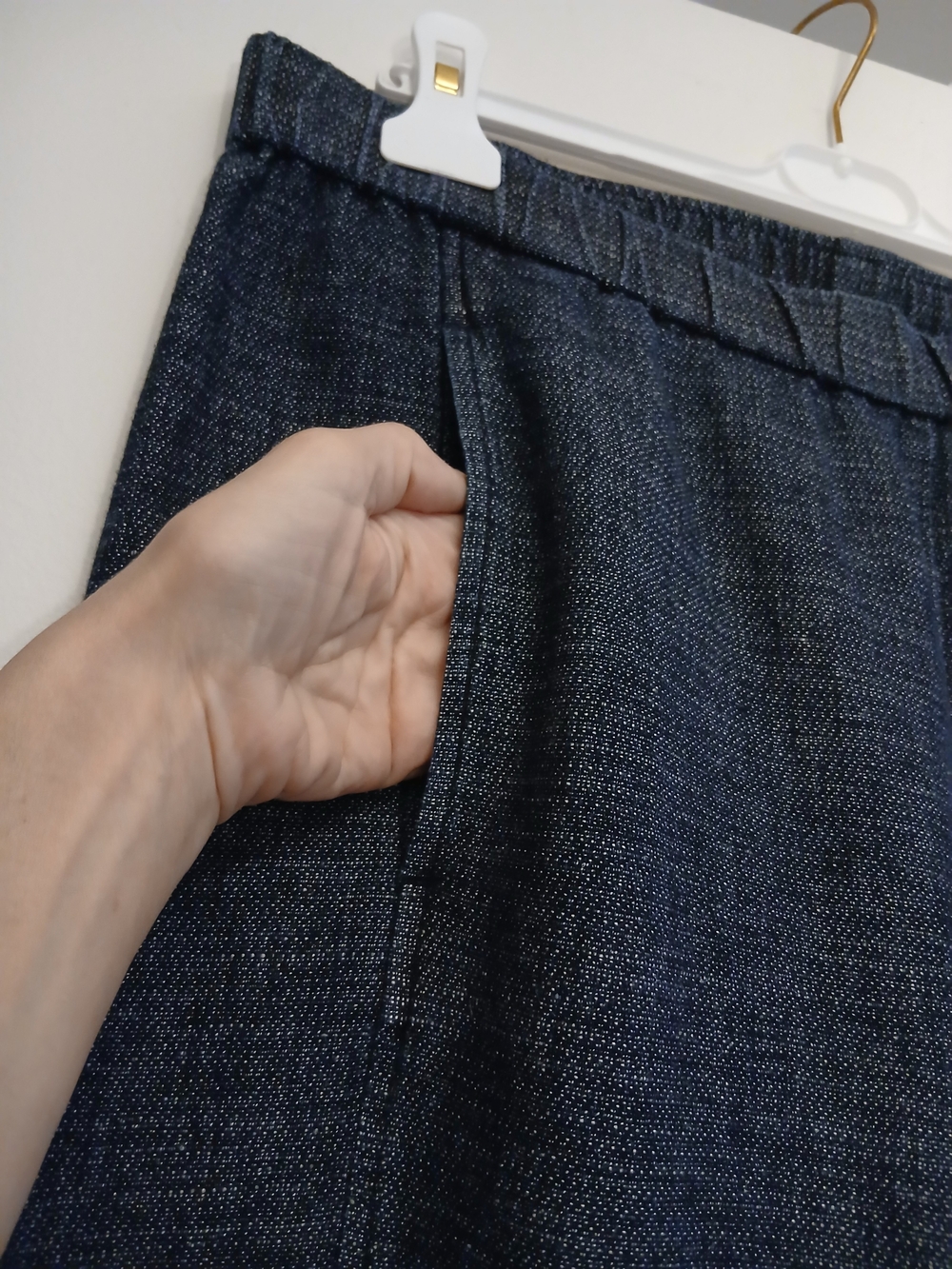 Eileen Fisher Dark Charcoal Elastic-Waist Linen-Blend Chinos - Picture 2 of 11